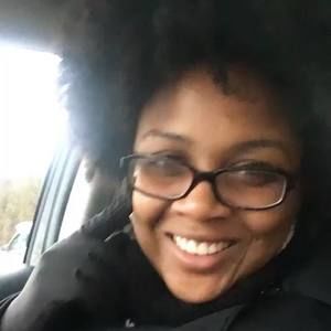 Meet your Posher, Lorina